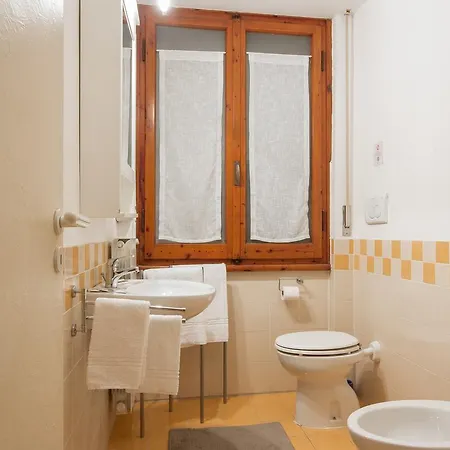 Daire Tower House Floransa
